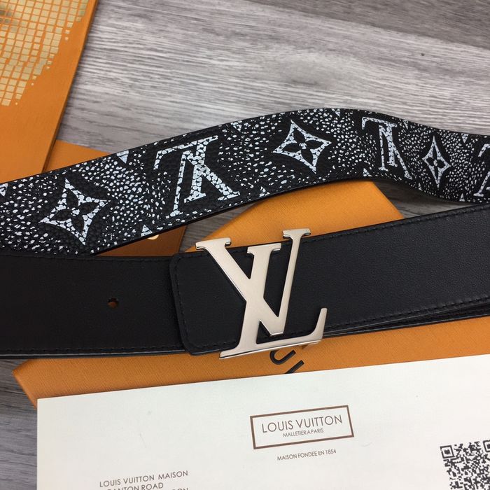 Louis Vuitton Belt 40MM LVB00069